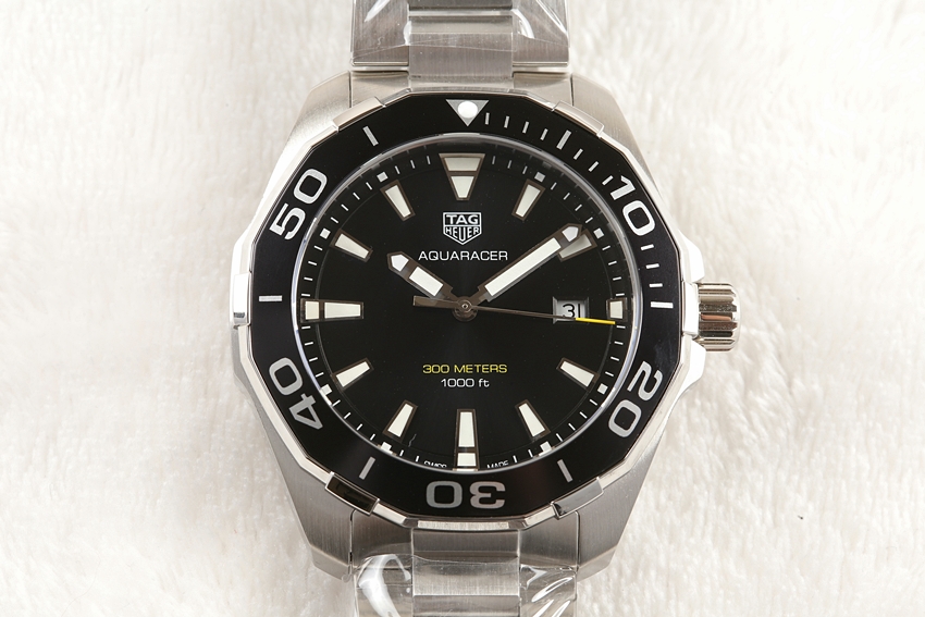 신공장 태그호이어 아쿠아레이서 43MM 블랙 브슬